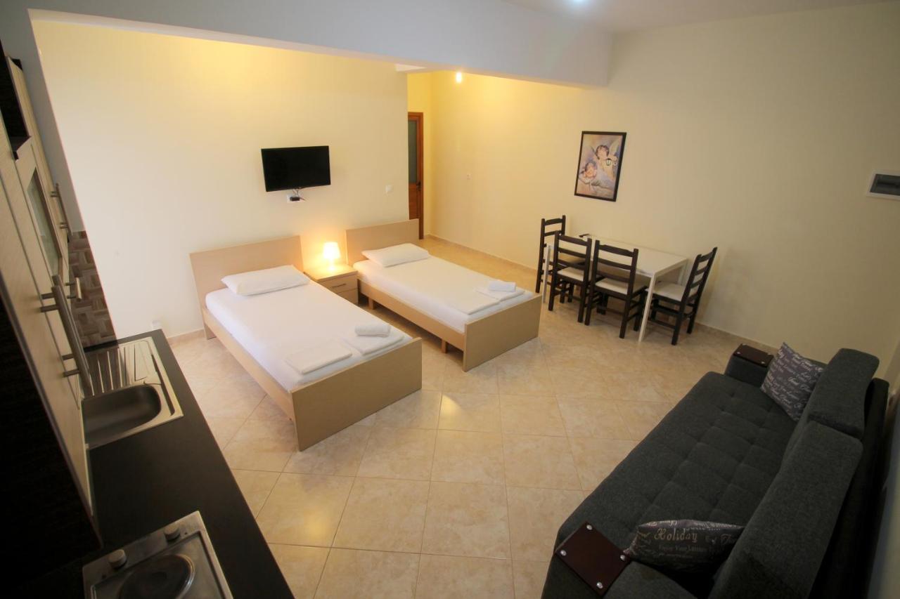 Erjon Apartments Ksamil Luaran gambar